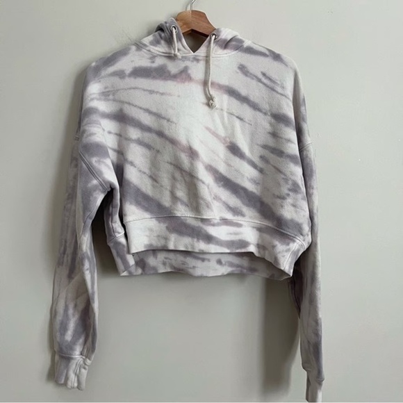 GOOD AMERICAN Cool Crop Hoodie Tie Dye Lilac - Picture 5 of 10